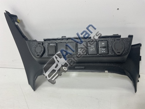 TOYOTA Hilux MKVIII 2020-2024 12V Socket Outlet