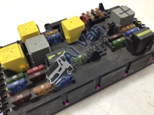 MERCEDES-BENZ Vito W639 CCM Fuse Box